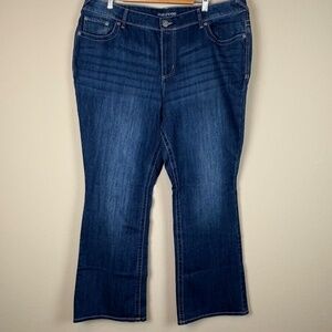 NWT Maurices Bootcut Denim Flex Mid Rise Cotton Blend Jeans; Size 22W Long